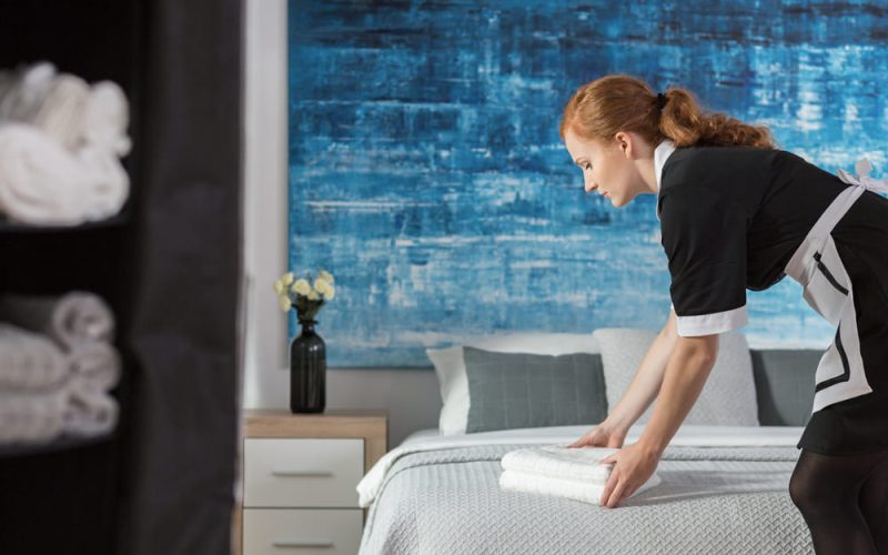 Cómo la limpieza profesional mejora la percepción del servicio hotelero